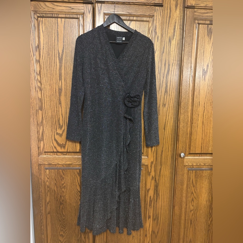 Chic Cartise Black and silver Long Sleeve Dress size 10